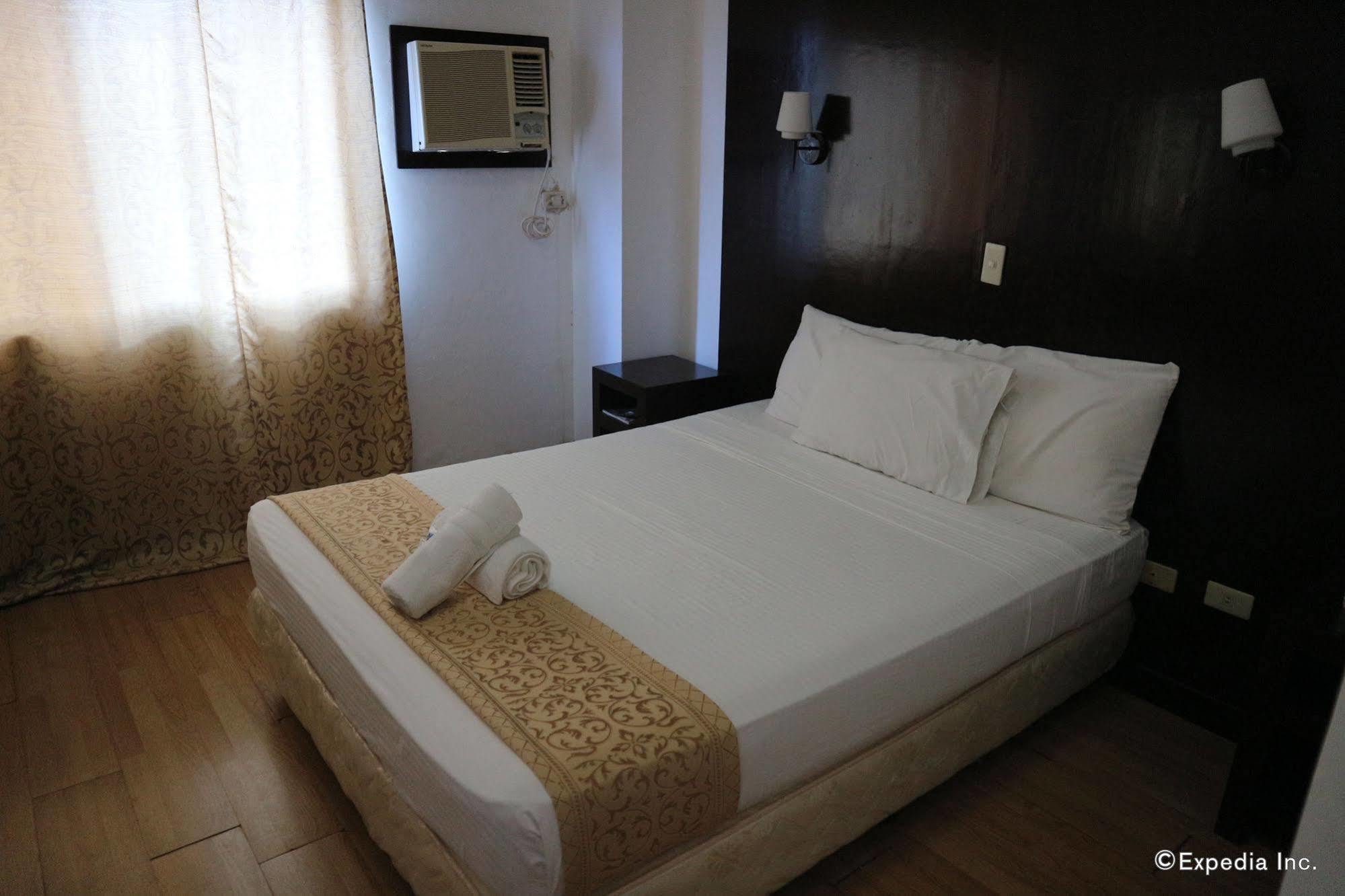 Basa Hotel Kalibo Exterior foto